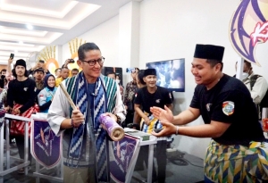 Launching COE Fest 2023, Bupati Erlina Senang Sandiaga Uno Mainkan Irama Festival Sahur-Sahur Mempawah