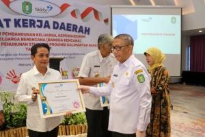 Sukses Turunkan Stunting, Pontianak Dianugerahi Penghargaan dari BKKBN