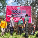 Edi Segel Lahan Parit Demang Dalam yang Terbakar