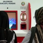 Cetak KK dan Akta Lahir Lewat Mesin ADM
