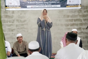 Monitoring Ramadan di Masjid Mujahiddin, Pesan Bupati Erlina: Perbanyak Silaturahmi