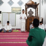 Perbanyak Ibadah, Makmurkan Masjid