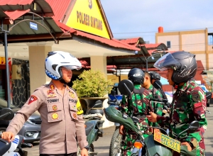 Pastikan Wilayah Hukumnya Aman dan Kondusif, Polres Sintang Lakukan Patroli Gabungan