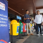 Pemkot Terima Bantuan 20 Bak Sampah