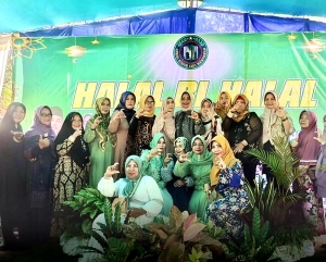 Bupati Erlina Senang Berbaur dan Bercengkrama dengan Ankol