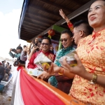 Warga Antusias Rayakan Hari Bakcang