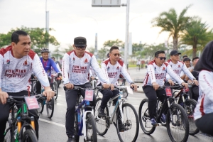 Edi Kamtono Gowes Bareng Bima Arya