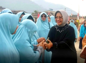Bupati Lepas Pawai Taaruf 1 Muharram 1445 H di Anjongan