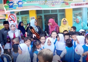 Pesan Bupati Erlina: Jaga Anak Sebaik Mungkin