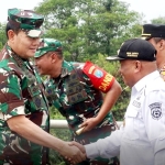Wabup Pagi Dampingi Panglima TNI Tinjau Karhutla