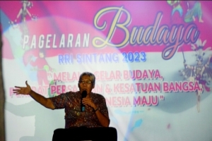 Pagelaran Budaya RRI Disaksikan Langsung Bupati dan Sekda Sintang