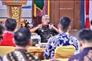 Dihadapan Pj Gubernur Kalbar, Bupati Jarot Sampaikan Sintang Aman dan Kondusif