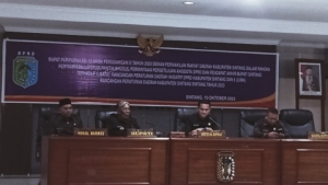 Dewan Sintang Setujui Satu Raperda Inisiatif dan 5 Raperda Bupati Sintang