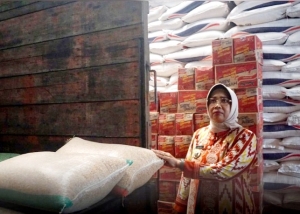 Pastikan Stok Sembako Mempawah Aman, Bupati Sidak Sejumlah Pasar