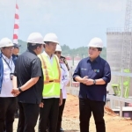 Presiden Jokowi Tinjau Smelter Grade Alumina Refinery Mempawah