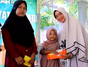 Berbagi Berkah Ramadhan, Bupati Erlina Santuni Anak Yatim dan Kaum Dhuafa