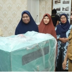 11 UMKM Terima Bantuan Alat Produksi Industri