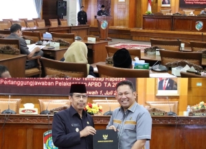 Ismail Sampaikan Jawaban Pj Bupati terkait PU Fraksi DPRD Mempawah pada Raperda Pertanggungjawaban APBD 2023