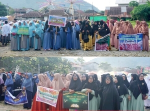 Pj Bupati Lepas Pawai Ta’aruf Tingkat SD dan Remaja di Kecamatan Anjongan