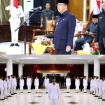 Pj Bupati Ismail Kukuhkan 30 Anggota Paskibra Mempawah, Ini Pesannya…