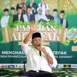 Bupati Jarot Buka Pameran Artefak Peninggalan Rasulullah SAW dan Para Sahabat