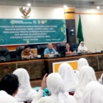 Bidan Pendidikan D3 Terancam Tak Bisa Layani Masyarakat