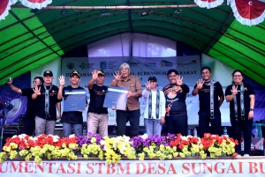 Bupati Deklarasikan Desa Sungai Beluh dan Merti Jaya sebagai Desa 3 Pilar STBM