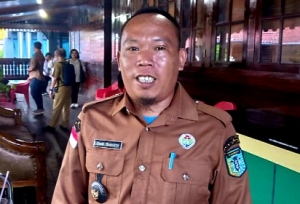 Desa Suak Medang Andalkan Tenaga Surya untuk Penerangan