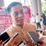Ardi Ingatkan Pemerintah Desa Dorong Warga Urus Adminduk