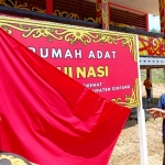 Bupati Jarot Resmikan Rumah Adat Bui Nasi di Lengkenat