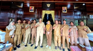Panitia Sayembara Desai Monumen Garuda Temui Bupati Sintang