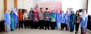 Pj Bupati Ismail Hadiri Wisudawati Akademi Paradigta Indonesia Anggkatan III