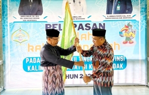 Pj Bupati Ismail Lepas Kafilah MTQ Mempawah ke Kabupaten Landak