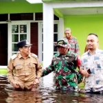Warga Desa Pasir Berjuang di Tengah Kepungan Air