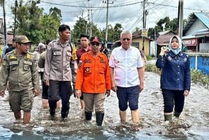 Kepedulian Pemprov Kalbar di Tengah Banjir Mempawah