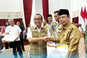 Pemkab Mempawah Terima Bantuan Rp 489 Juta dari BNPB untuk Penanganan Banjir