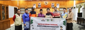 Pj Bupati Mempawah Terima Bantuan dari PT. Riya Pasifik Nabati untuk Korban Banjir