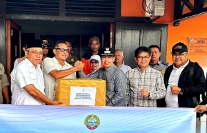 Pemkot Pontianak Salurkan Bantuan 422 Paket Sembako untuk Warga Mempawah