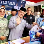 Gubernur Kalbar dan Bupati Erlina Tinjau Operasi Pasar, Paket Sembako Dijual Murah!