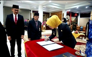 Bupati Erlina Lantik Tiga Pejabat Eselon II