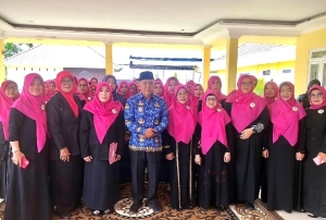 Pengukuhan DPC ALPPIND 2025–2030, Wabup Juli Soroti Peran Perempuan Bangun Daerah