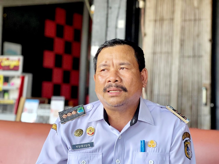 Camat Yudius Sebut Efisiensi Anggaran Berdampak pada Pelayanan Publik di Kayan Hulu