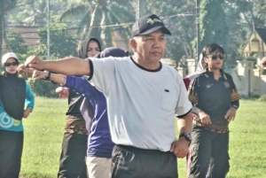 Wabup Juli Ajak ASN Hidup Sehat Melalui Senam Bersama
