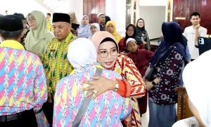Bupati Lepas 180 Jamaah Calon Haji 2025