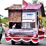Semarak HUT RI ke-80, 22 Mobil Hias Paradekan Pesan Pembangunan Sintang