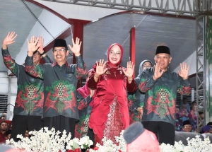 Bupati Erlina dan Wabup Juli Hadiri Pembukaan MTQ XXXIII