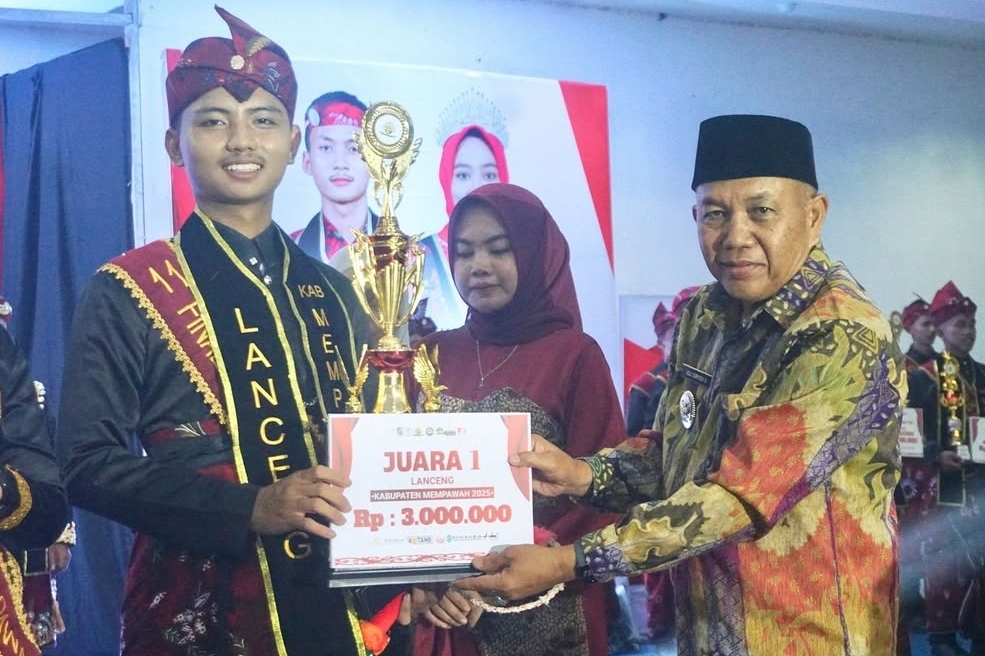 Wabup Juli Ajak Lestarikan Budaya Madura Lewat Duta Lanceng Praben