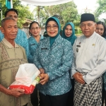 Bupati Mempawah Apresiasi Operasi Pasar Murah, Warga Bisa Tebus Sembako Rp75 Ribu