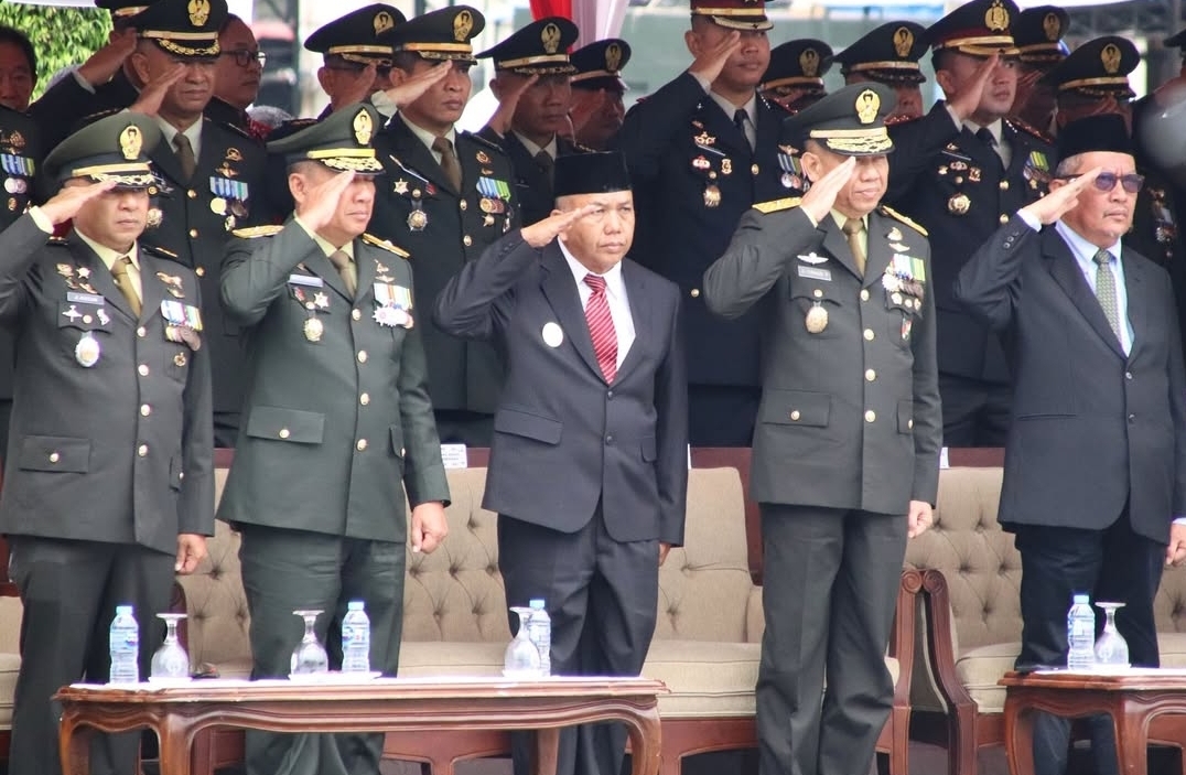 Wabup Juli Hadiri Upacara HUT ke-80 TNI di Pontianak: TNI Tetap jadi Garda Terdepan Bangsa