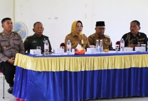 Bupati Erlina Tegas: Pemkab Mempawah jadi Penengah, Konflik Warga Sadaniang dan PT AHAL Harus Selesai Secara Adil dan Sesuai Hukum